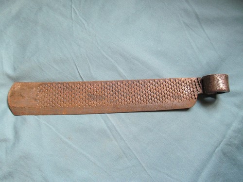 Blacksmith made splitting - made,